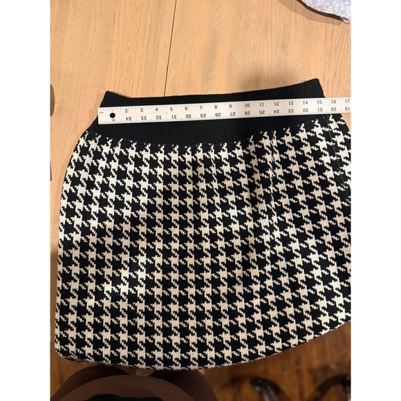 British Vogue Vintage Houndstooth Knit Pencil Skirt Black White Wool Blend USA - Picture 4 of 7
